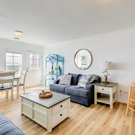Beachfront Emerald Isle Vacation Rental With Deck!